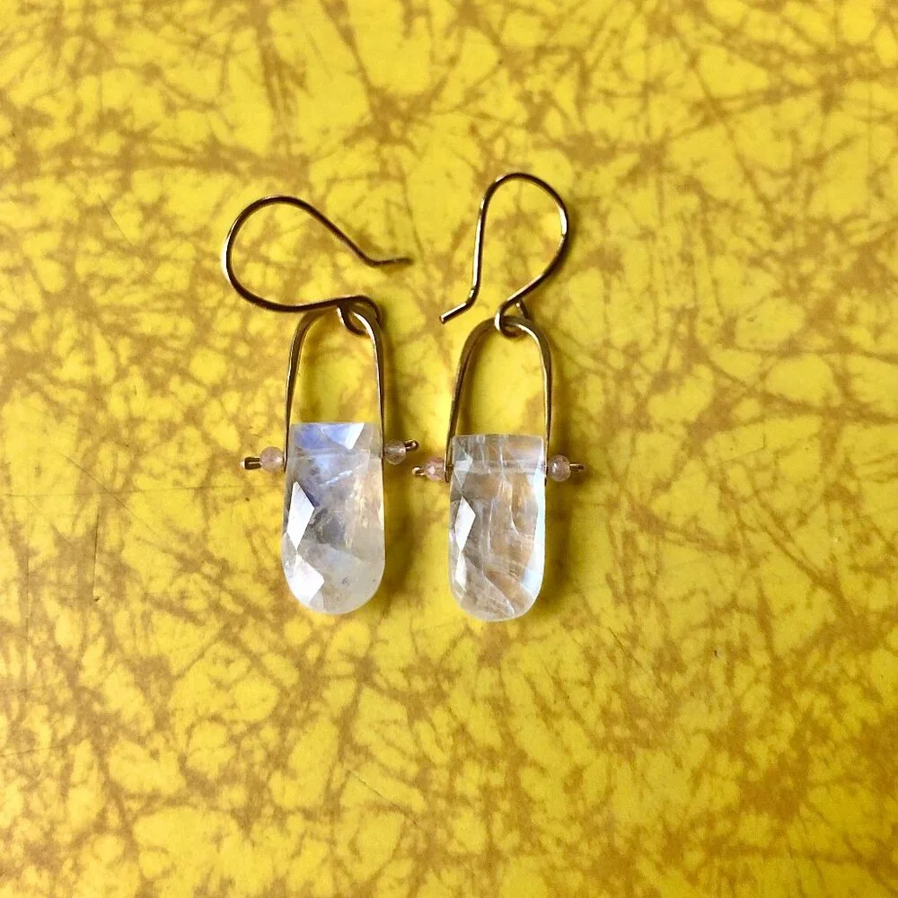 Simple Quartz Dangle Earrings - Picture 1 of 2